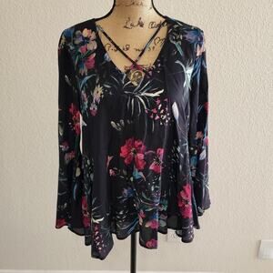FIFTEEN TWENTY floral bell sleeve lattice front boho blouse size‎ small